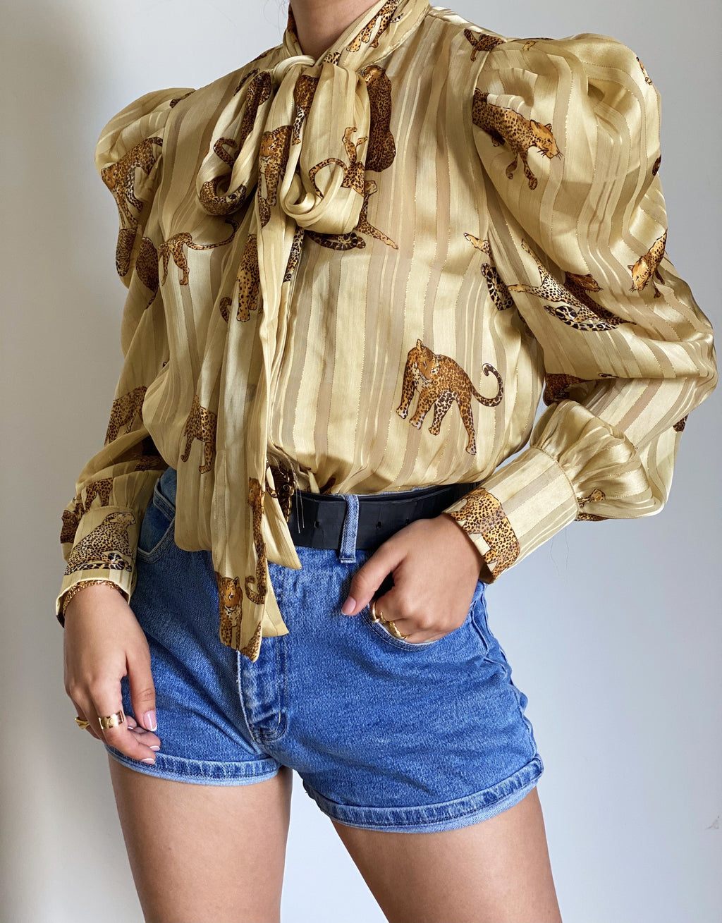 The Boss Blouse in Champange