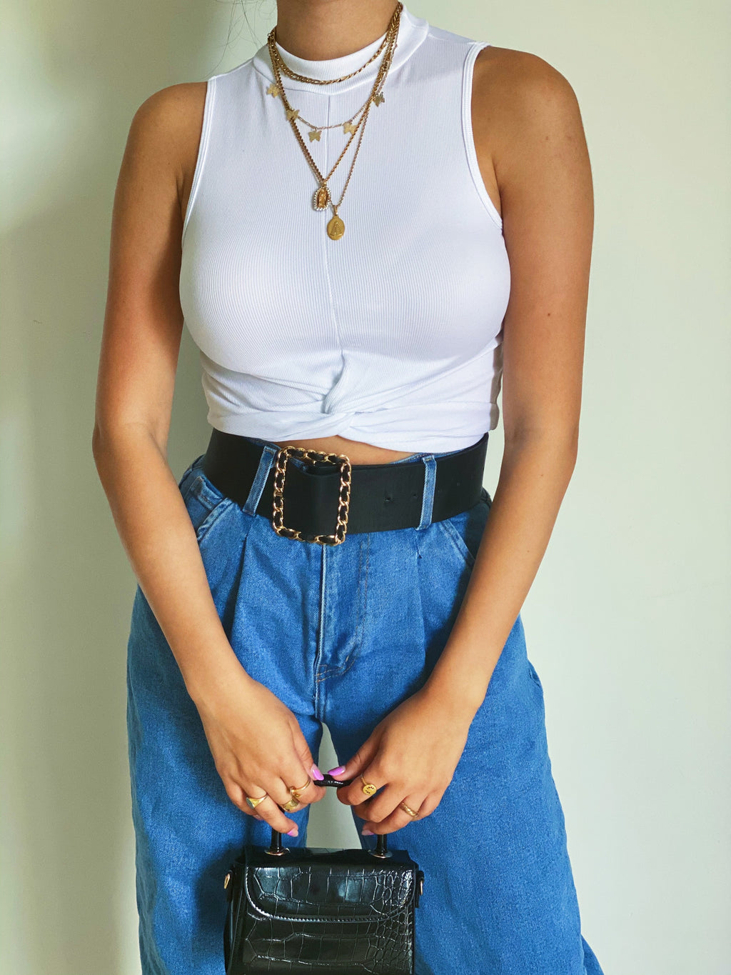 Basic Knot Top in White